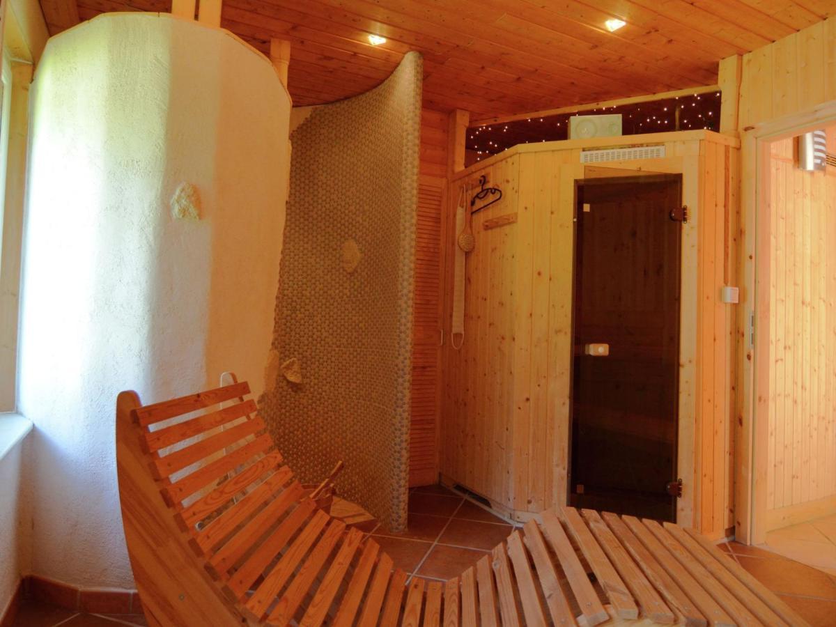 Beautiful Holiday Home With Covered Veranda フリードリッヒローダ エクステリア 写真